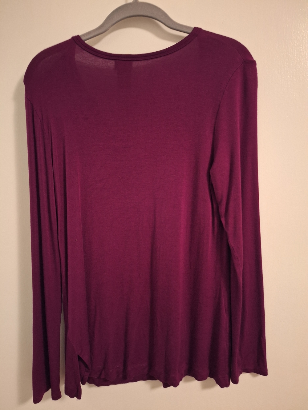 Canyon River Blues Plum Long-Sleeve V-Neck Top with Center Embellishment - Picture 3 of 4